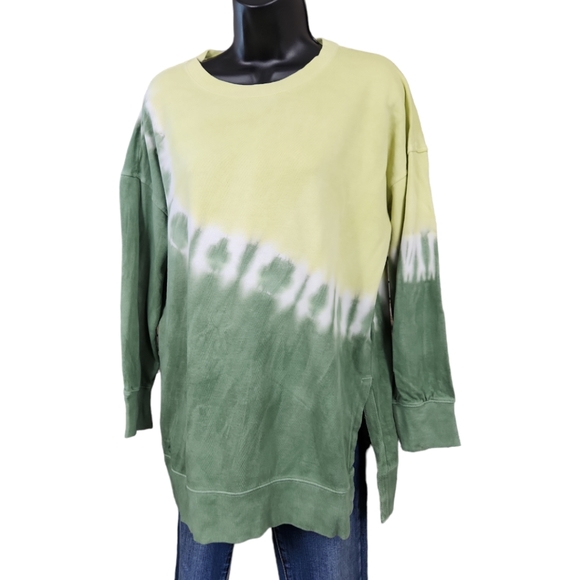 Old Navy Tops - Old Navy Tie Dye Sweatshirt